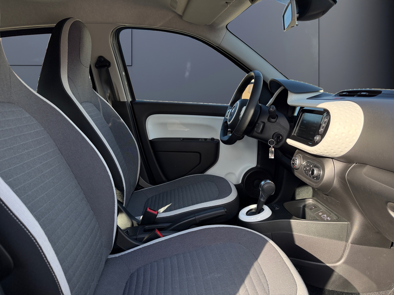 Renault Twingo Electric 13