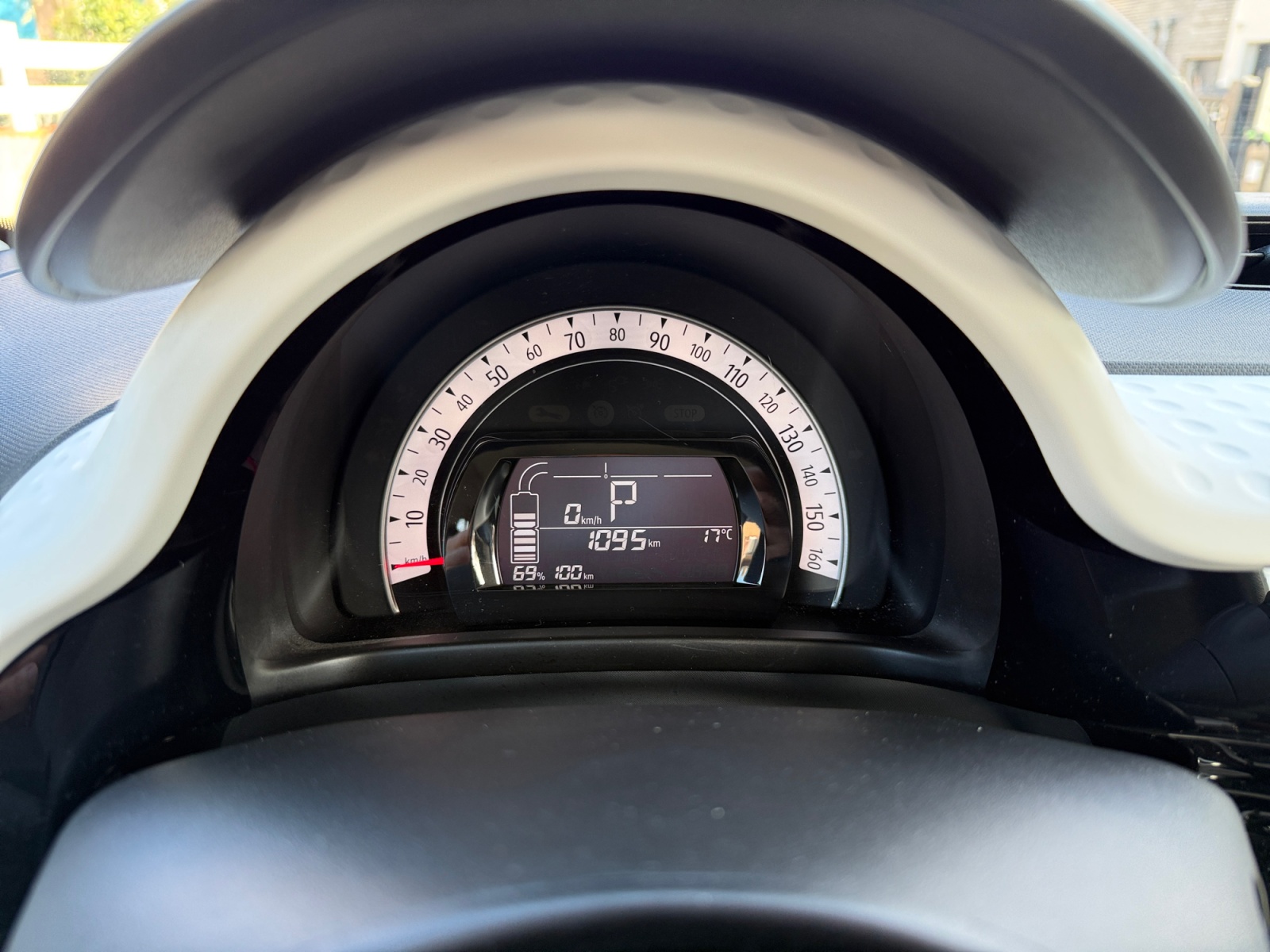 Renault Twingo Electric 16