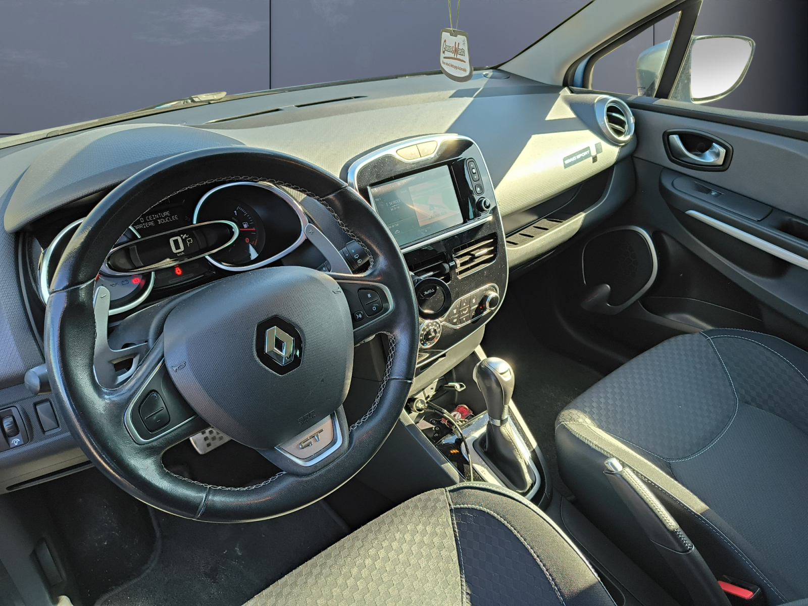 Renault Clio 33
