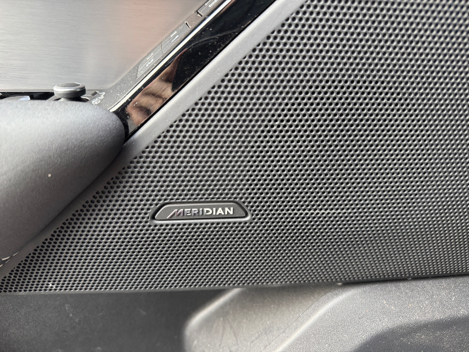 Land Rover Range Rover Velar 18