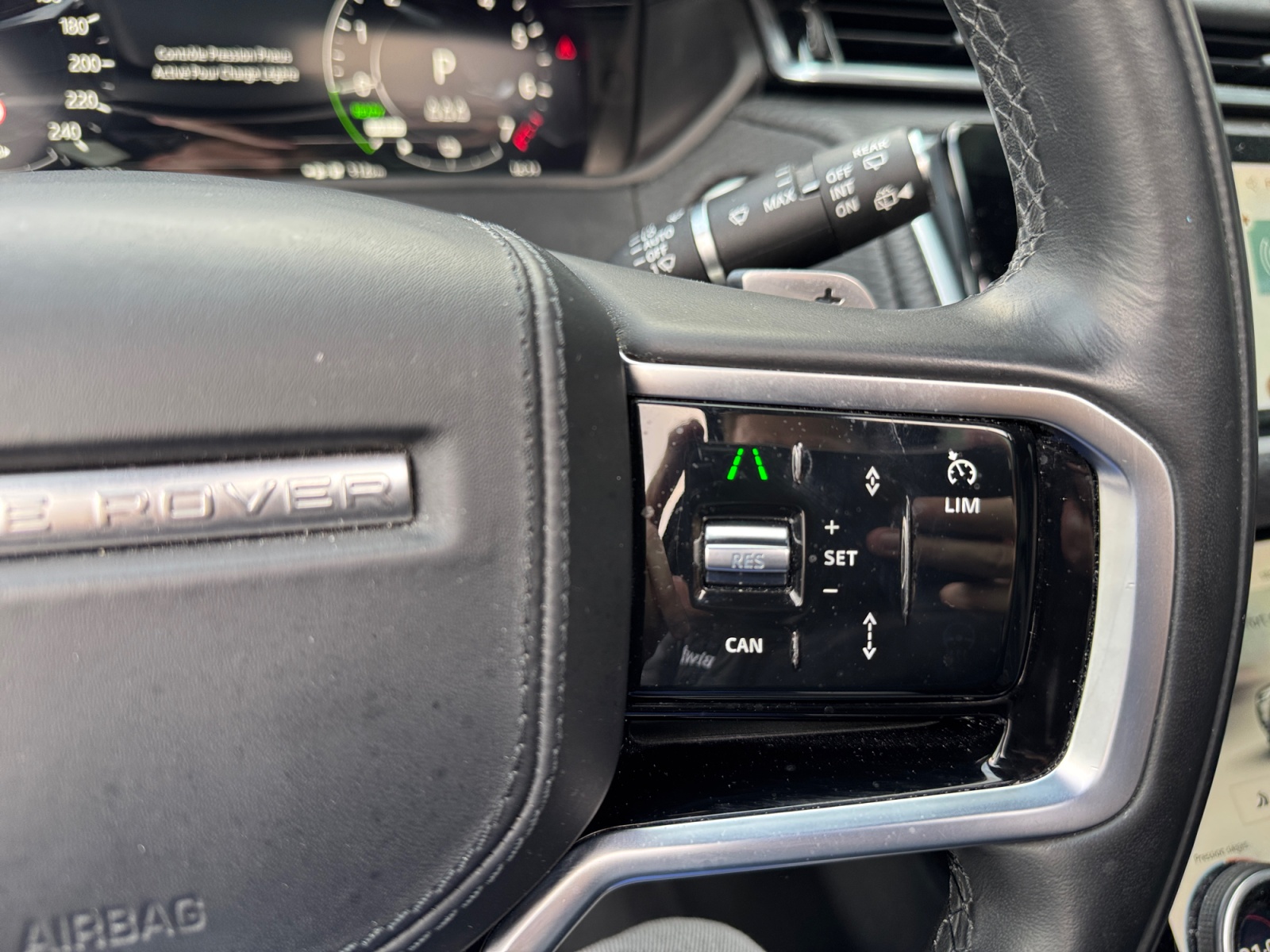 Land Rover Range Rover Velar 21