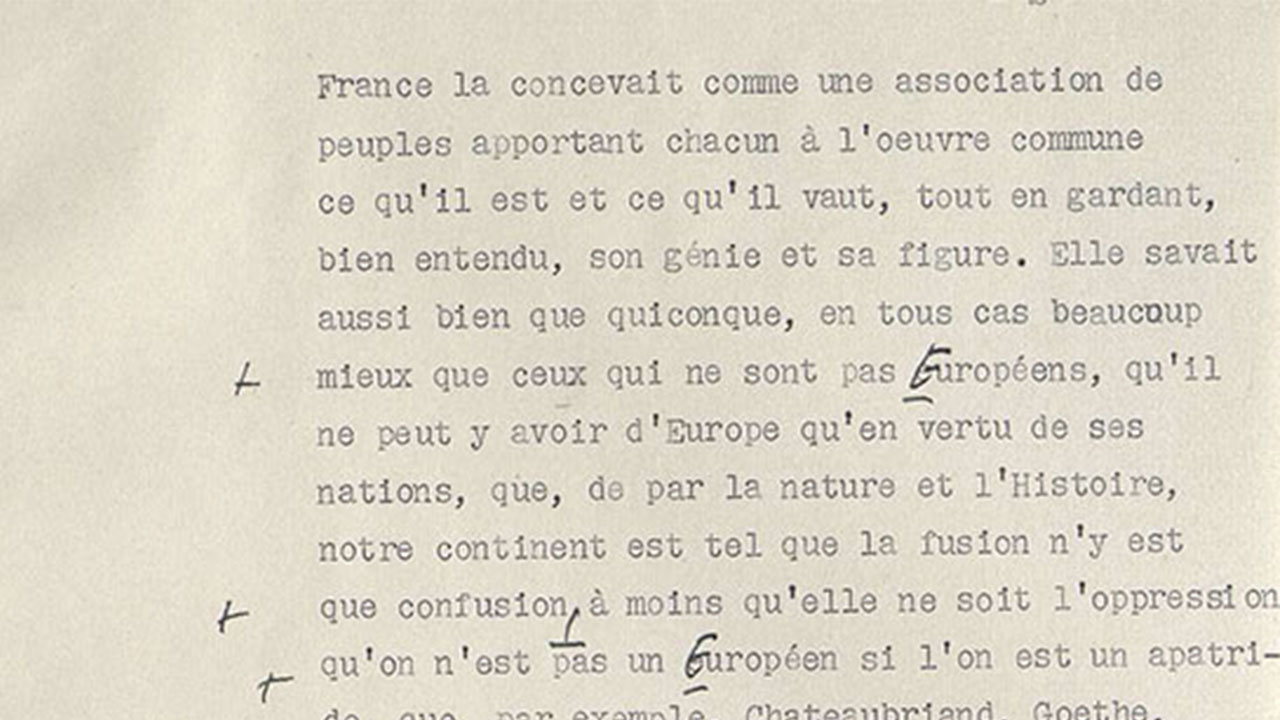 Note dactylographiée avec pue de corrections manuscrites.