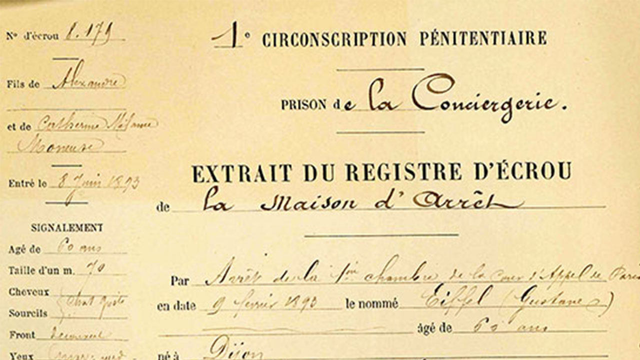 Le formulaire sur papier jauni du registre d'écrou de Gustave Eiffel.