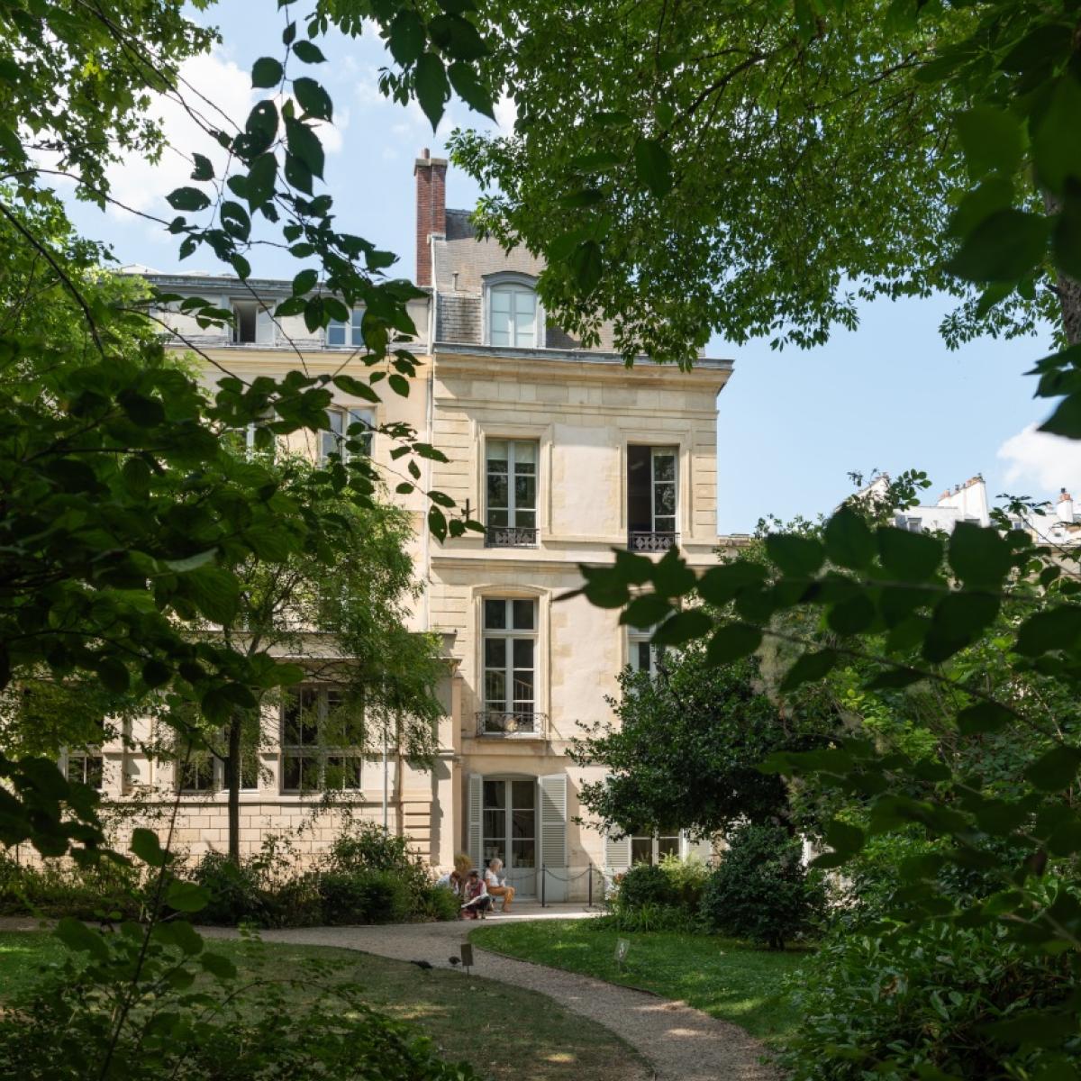 Jardin du site de Paris. Archives nationales, Christelle Bordesoules Jardin du site de Paris. Archives nationales, Christelle Bordesoules