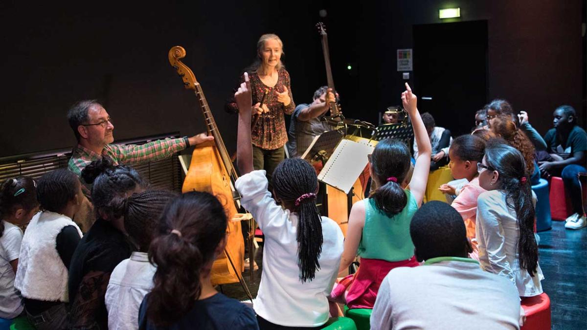 Résidence pédagogique musicale de l'ensemble "Double Face" dans l'auditorium de Pierrefitte. Résidence pédagogique musicale de l'ensemble "Double Face" dans l'auditorium de Pierrefitte.