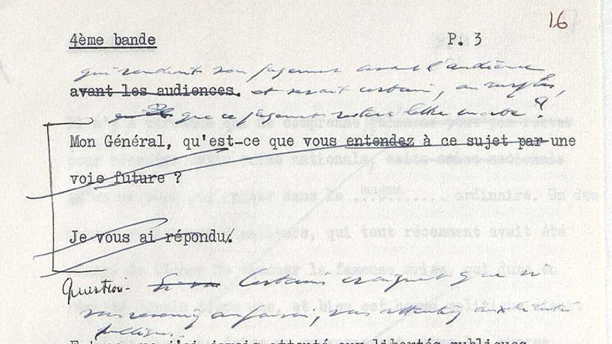 Note dactylographiée avec beaucoup de ratures et corrections du général de Gaulle.