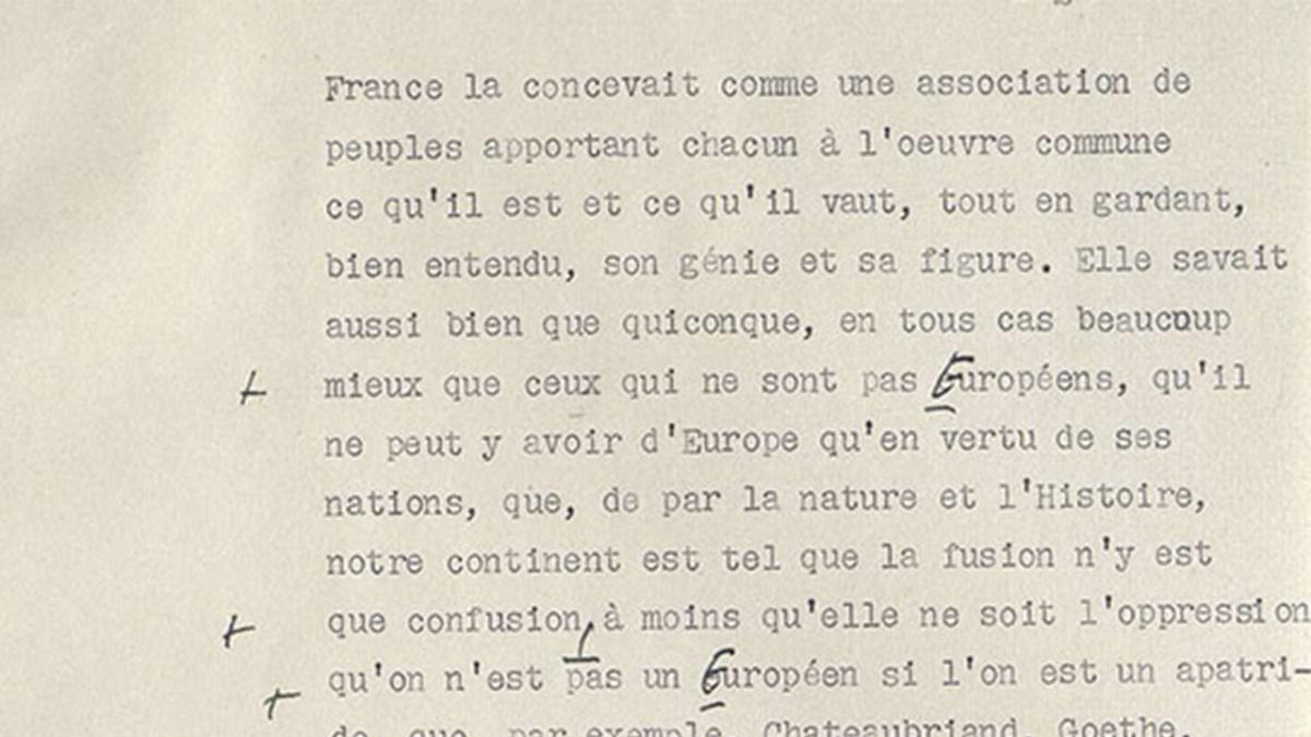 Note dactylographiée avec pue de corrections manuscrites.