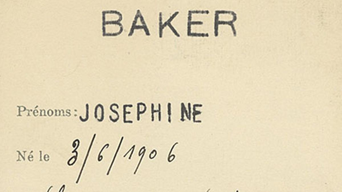 Extrait d'une fiche avec en gros le nom et le prénom dactylographiés, et la date de naissance de Joséphine Baker remplie à la main qui indique le 03/06/1906.
