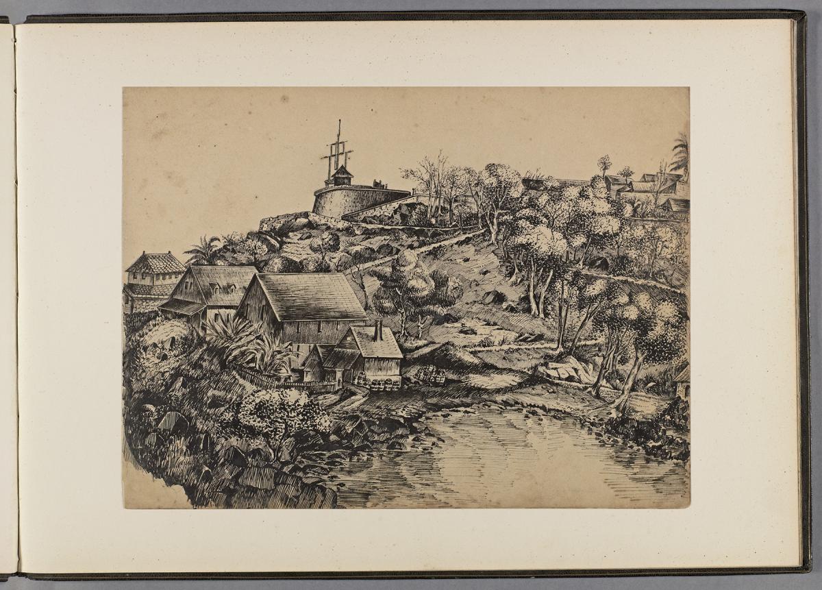 Dessin à la plume en bichromie représentant un sémaphore et des habitations sur l'Ile Royale en Guyane
