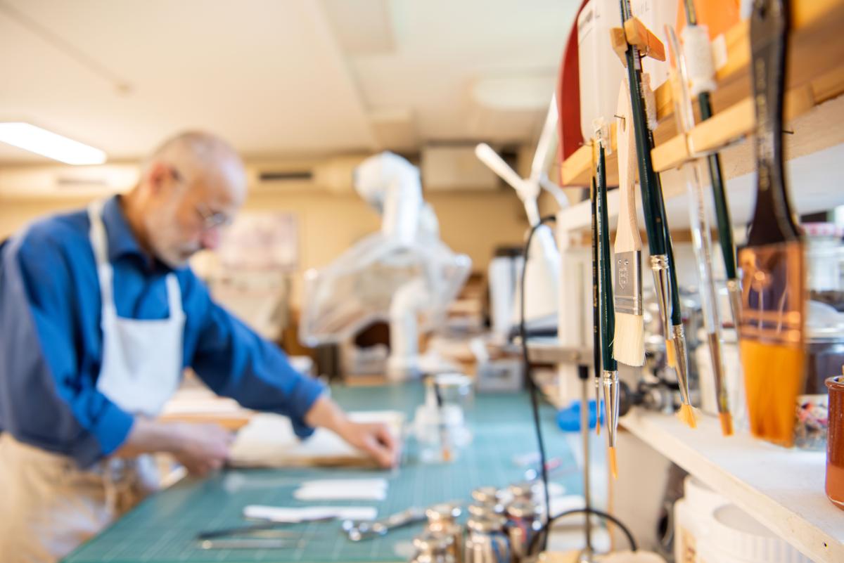Vue de l'atelier de restauration des ANOM