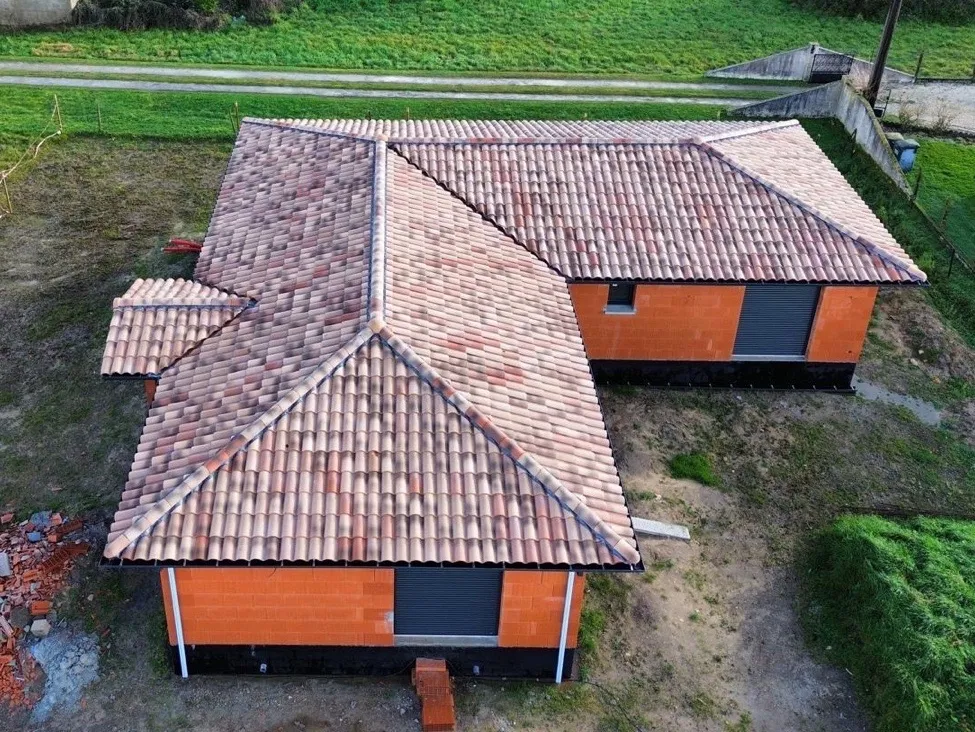 Couverture BANEY COUVERTURE