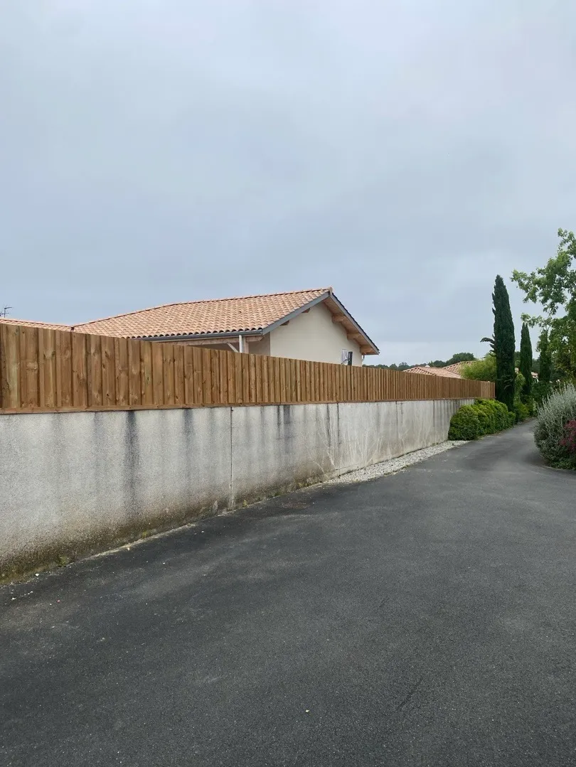 Clôture sur platine