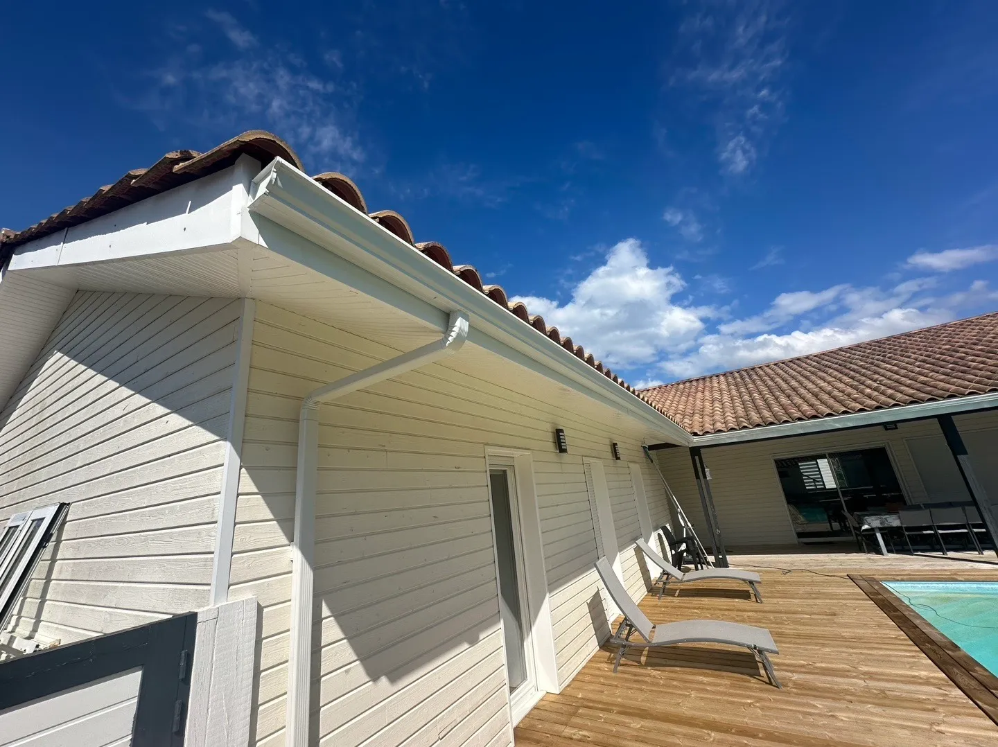 fabrication et pose de gouttière aluminium