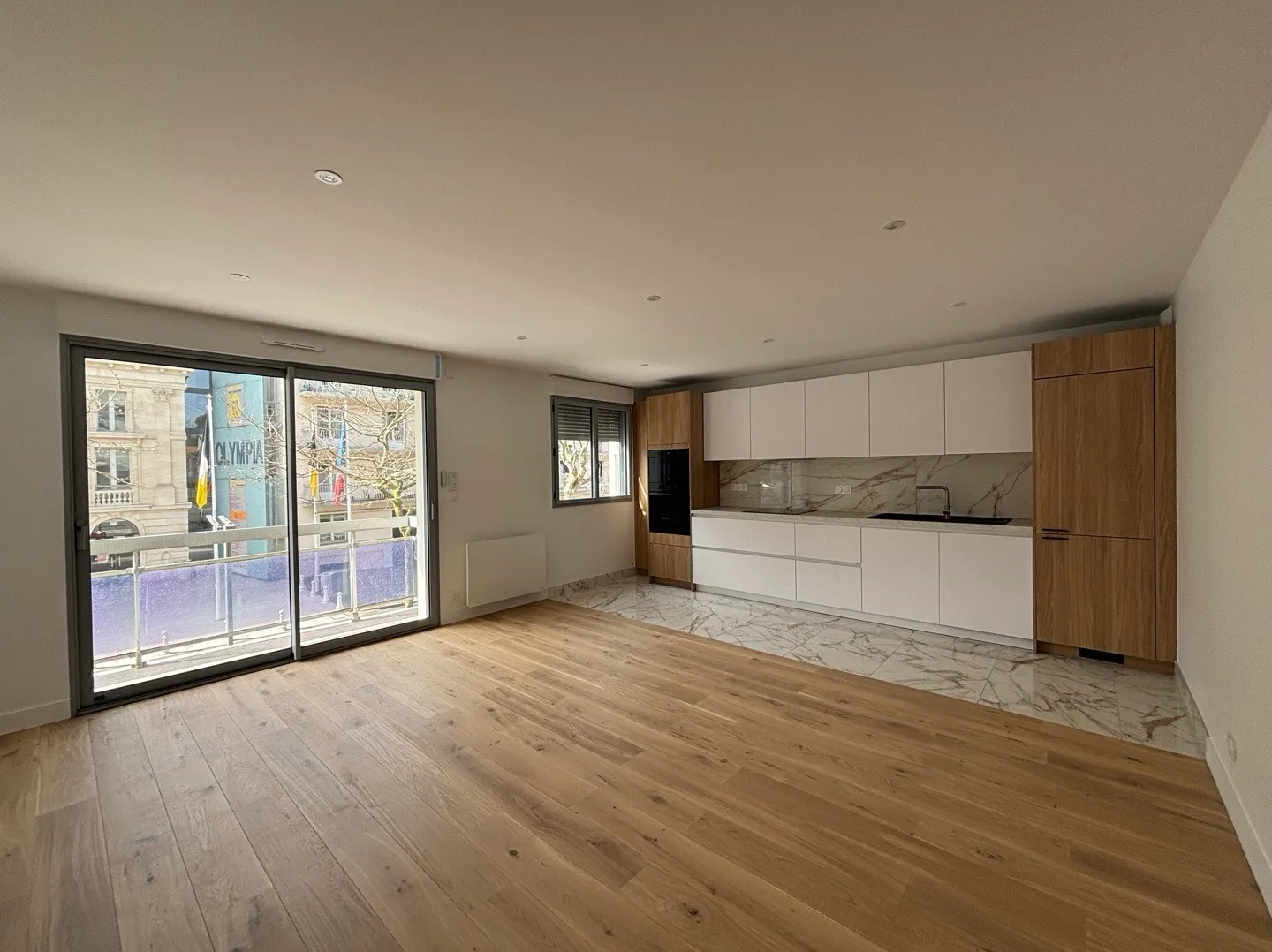 transformation d’un plateau de bureaux en 4 logements