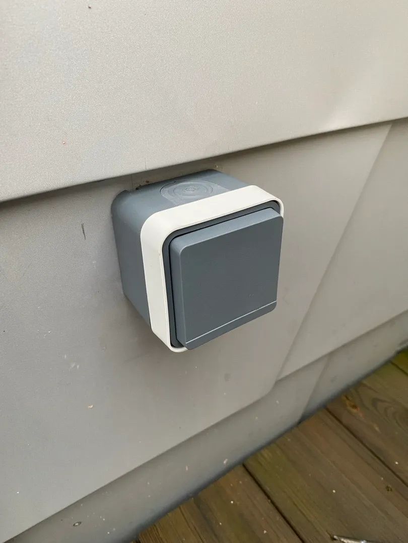 remplacement prise extérieure