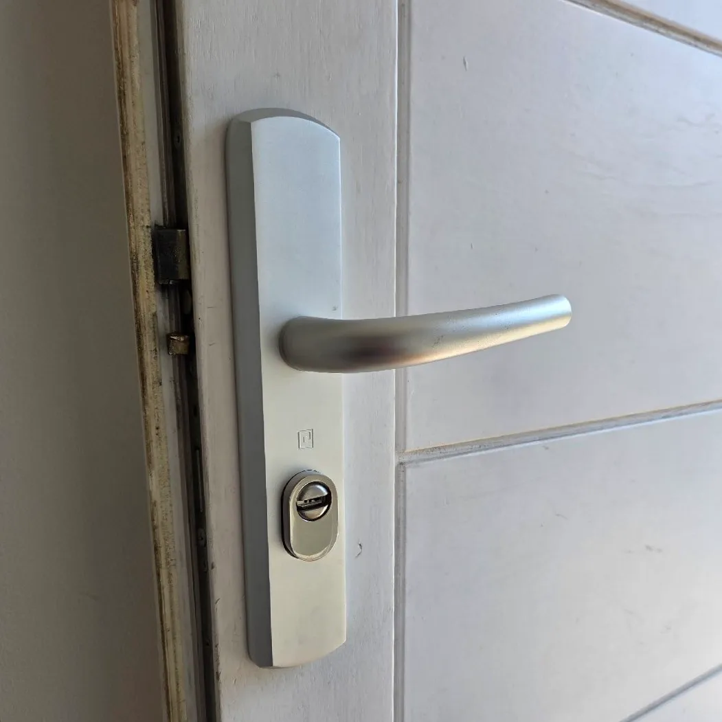 Poignée de porte sécurisée