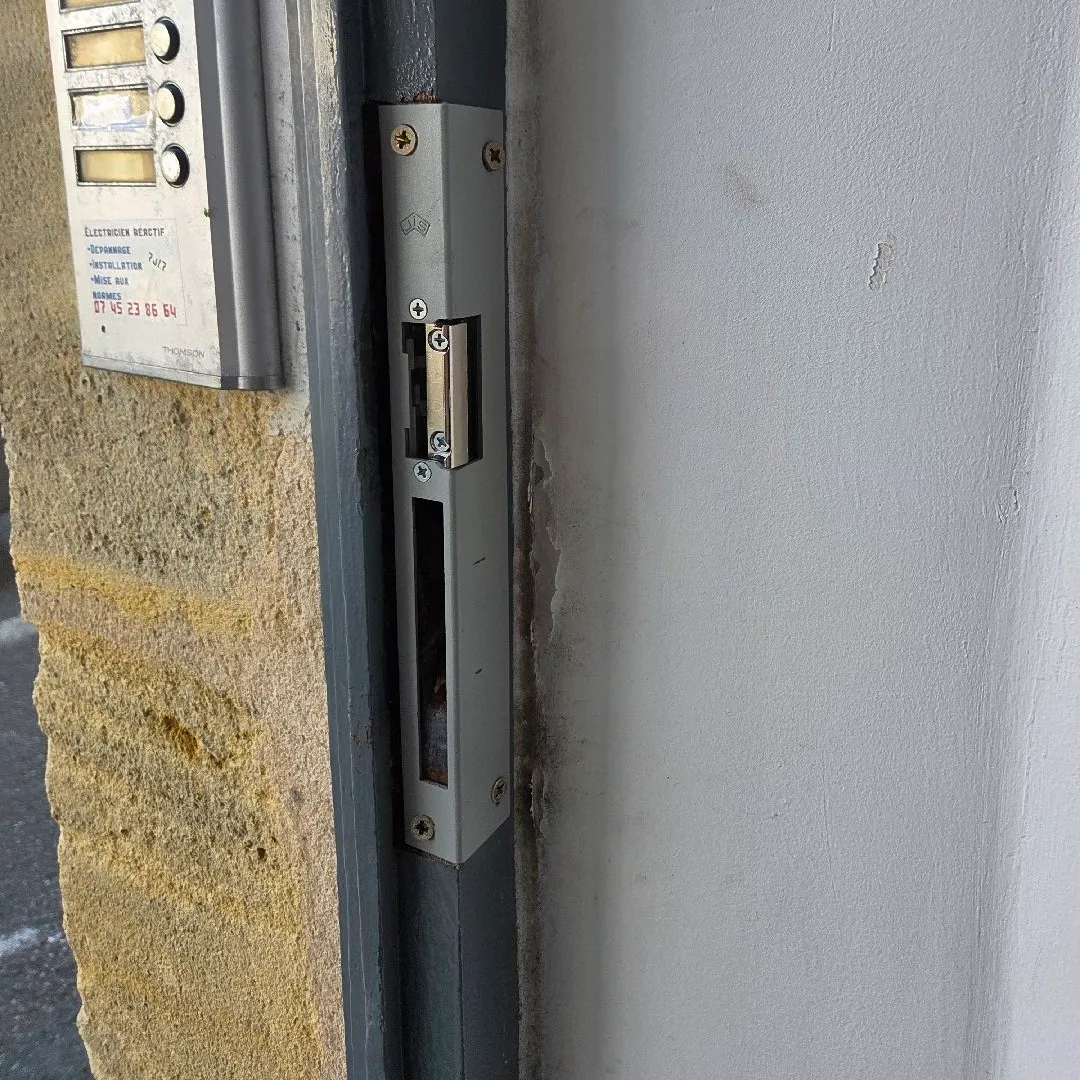 Gâche électrique