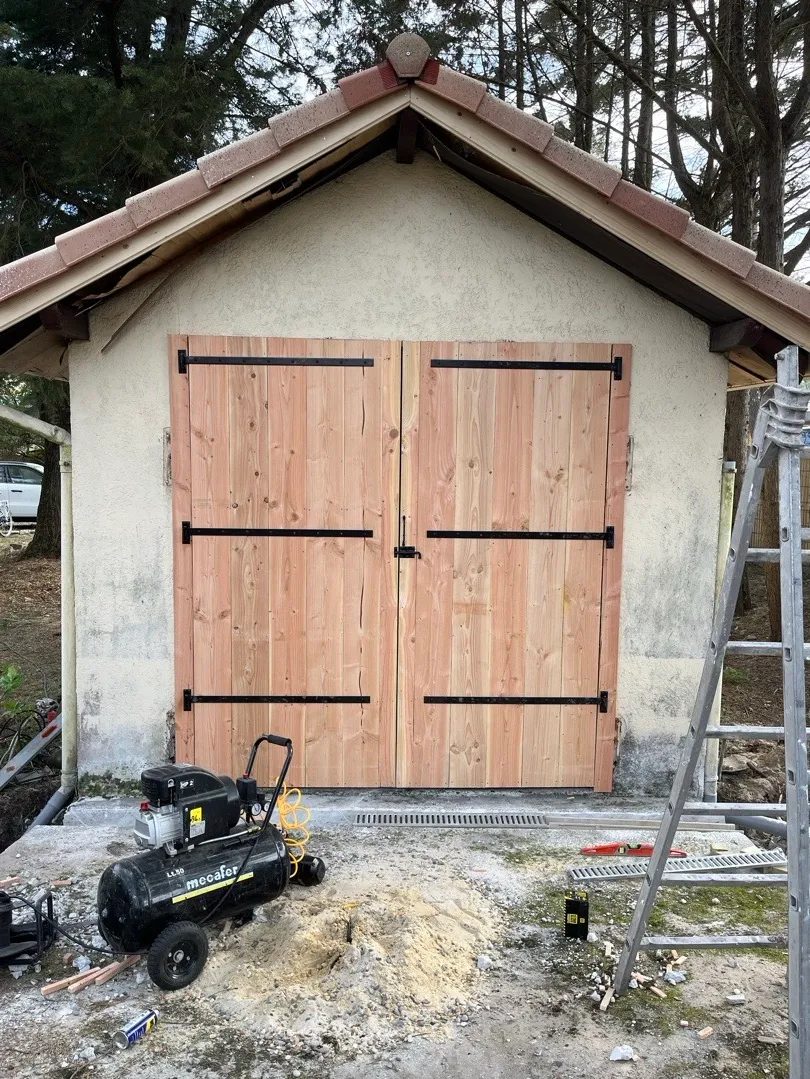 Changement porte en bois