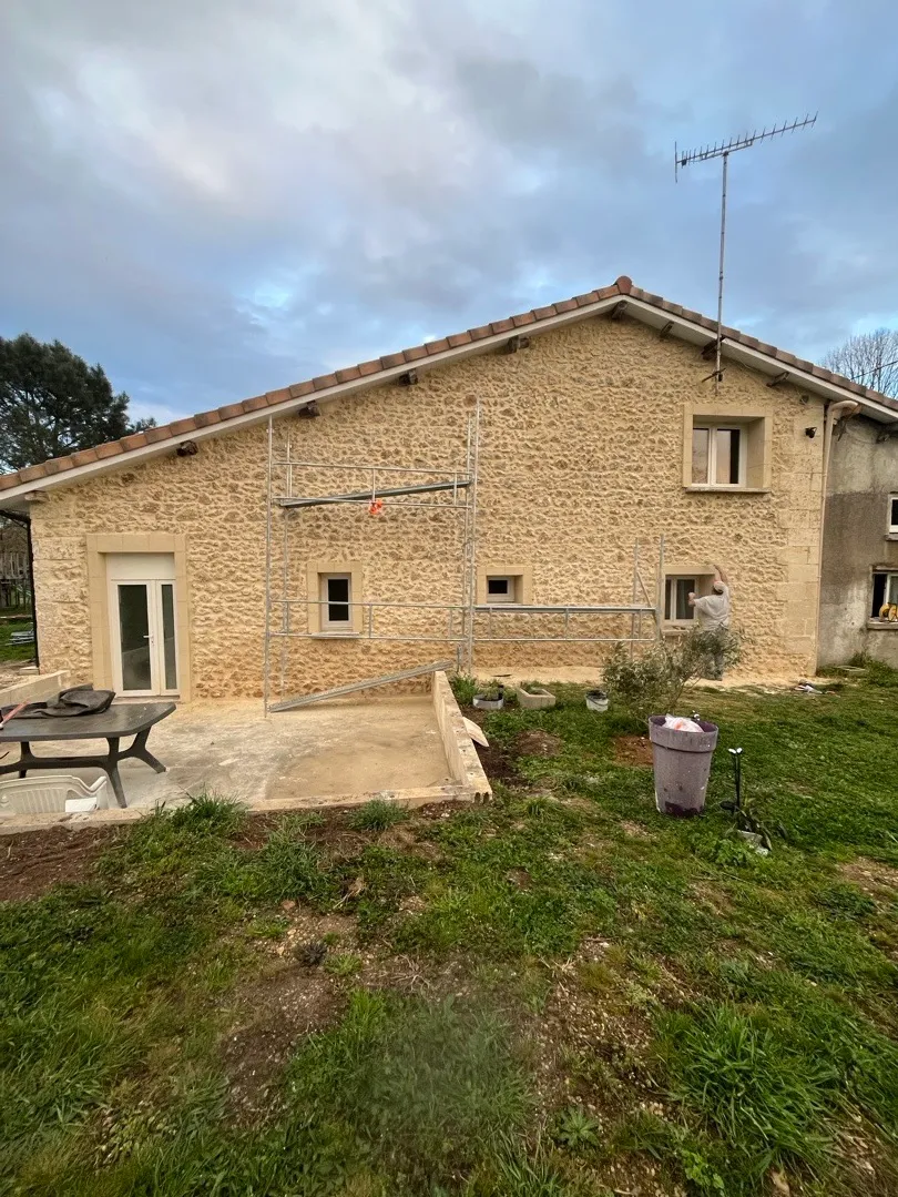 rénovation façade moellons