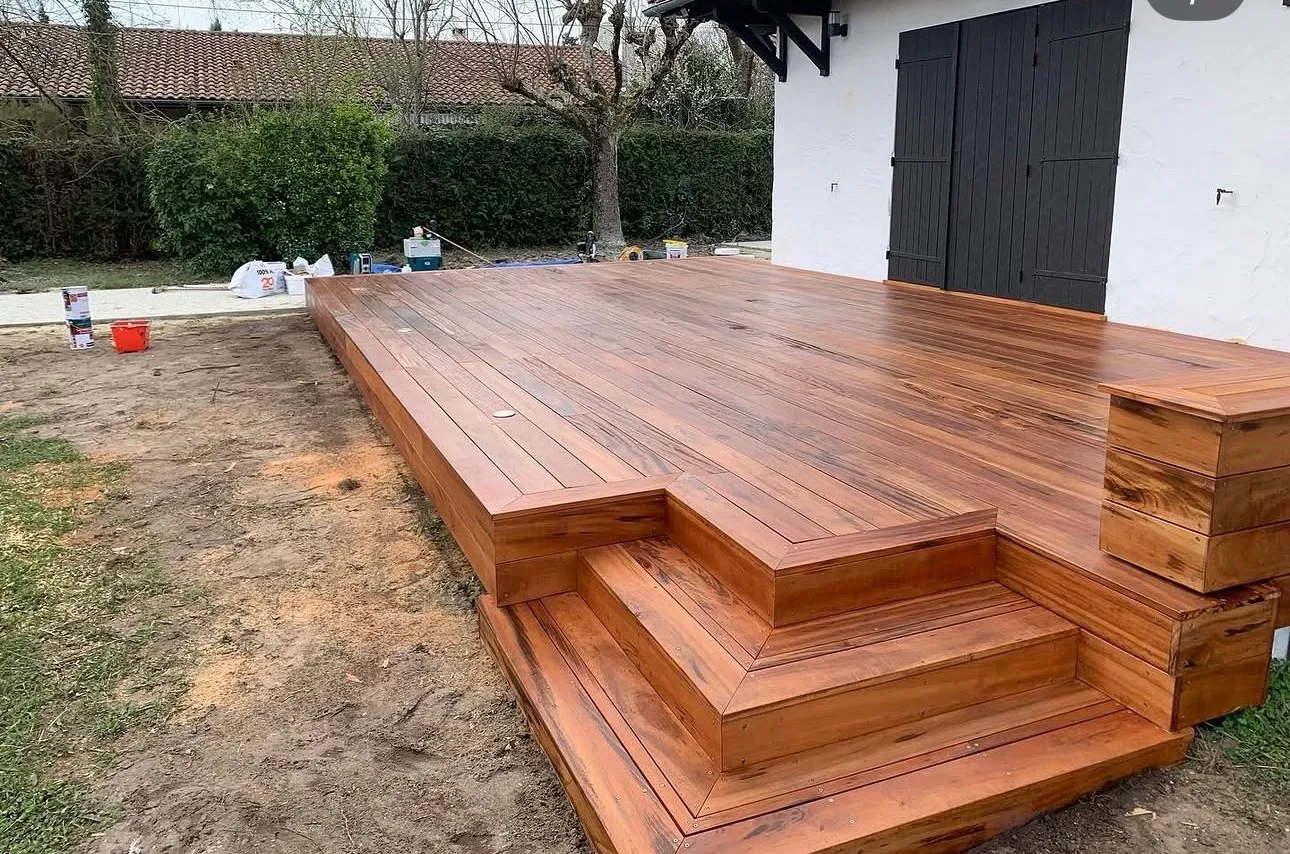 terrasse en bois exotique