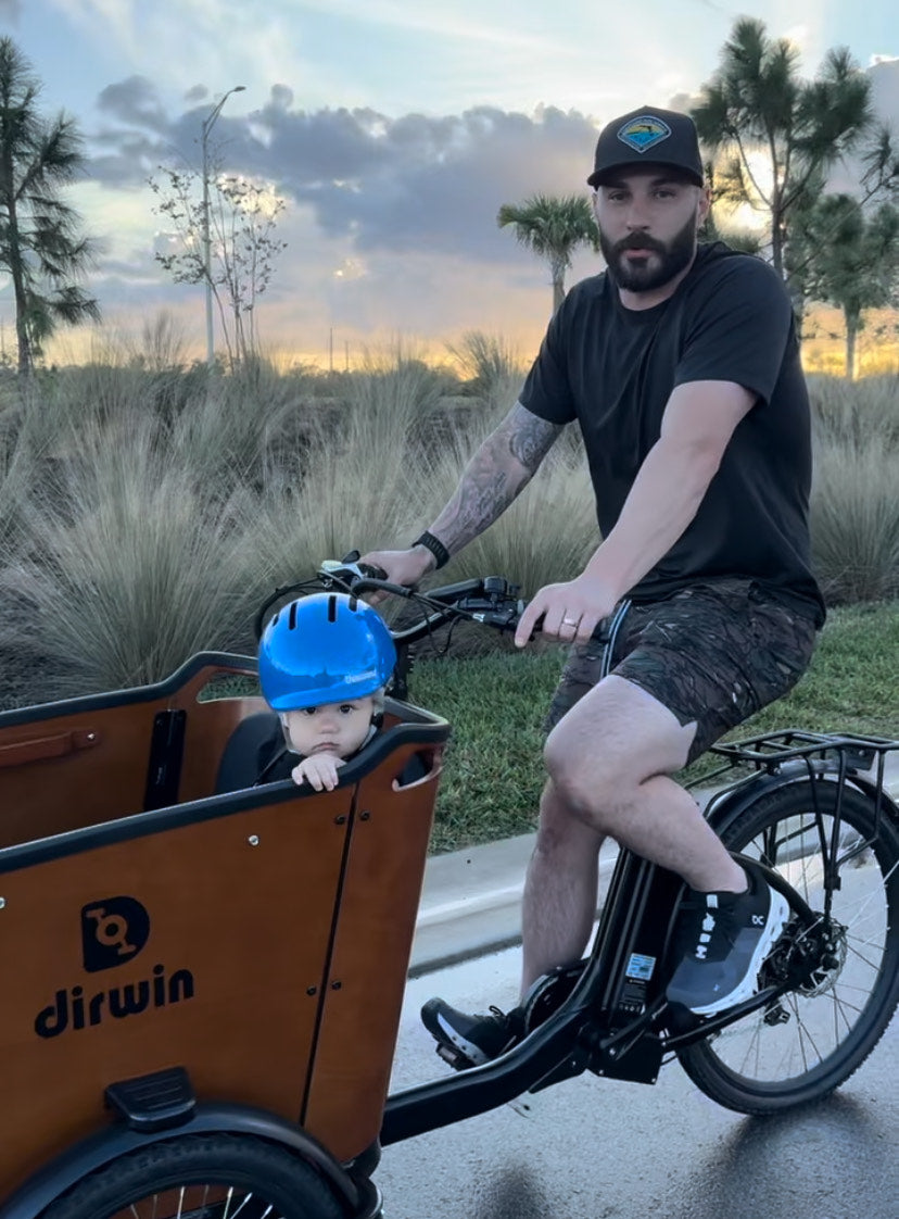 How does folding frame technology function in the Dirwin Voyager e-bike?