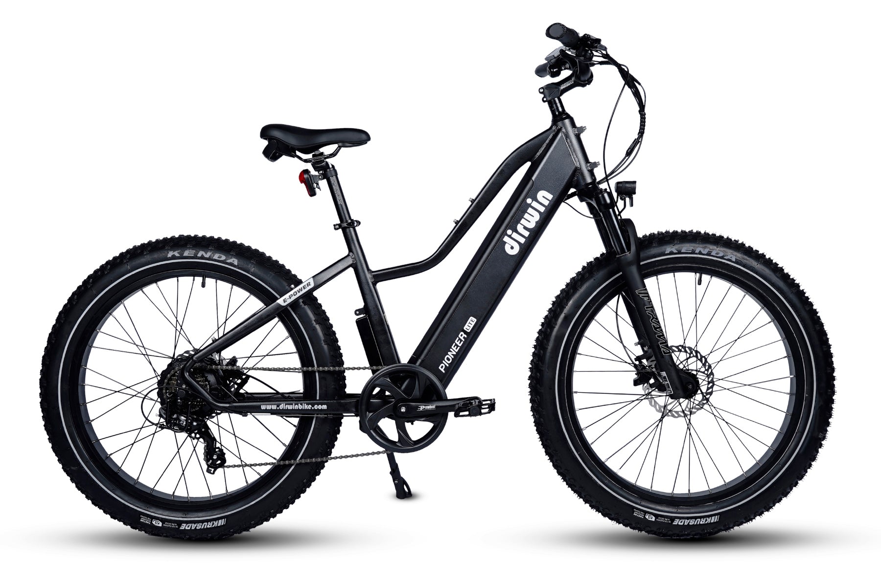 What are the advantages of fat tires on Dirwin Bikes