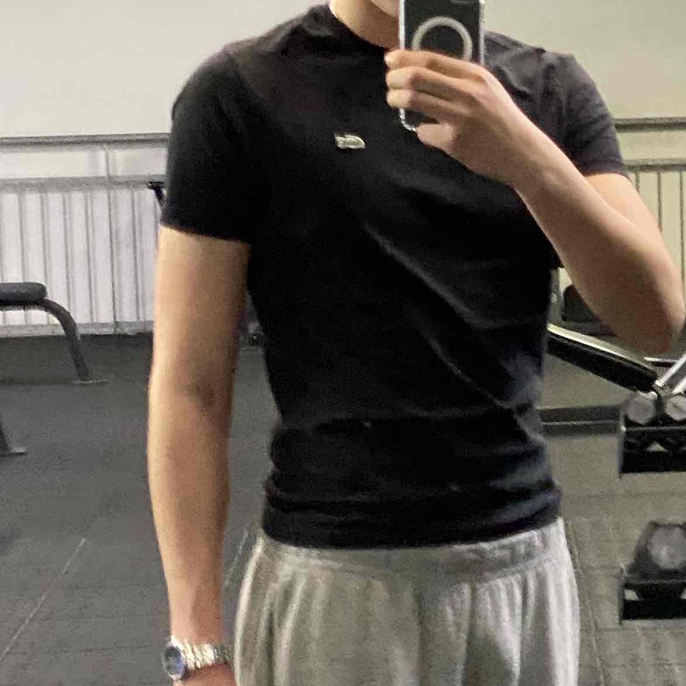 Photo de profil de Aaron Lr