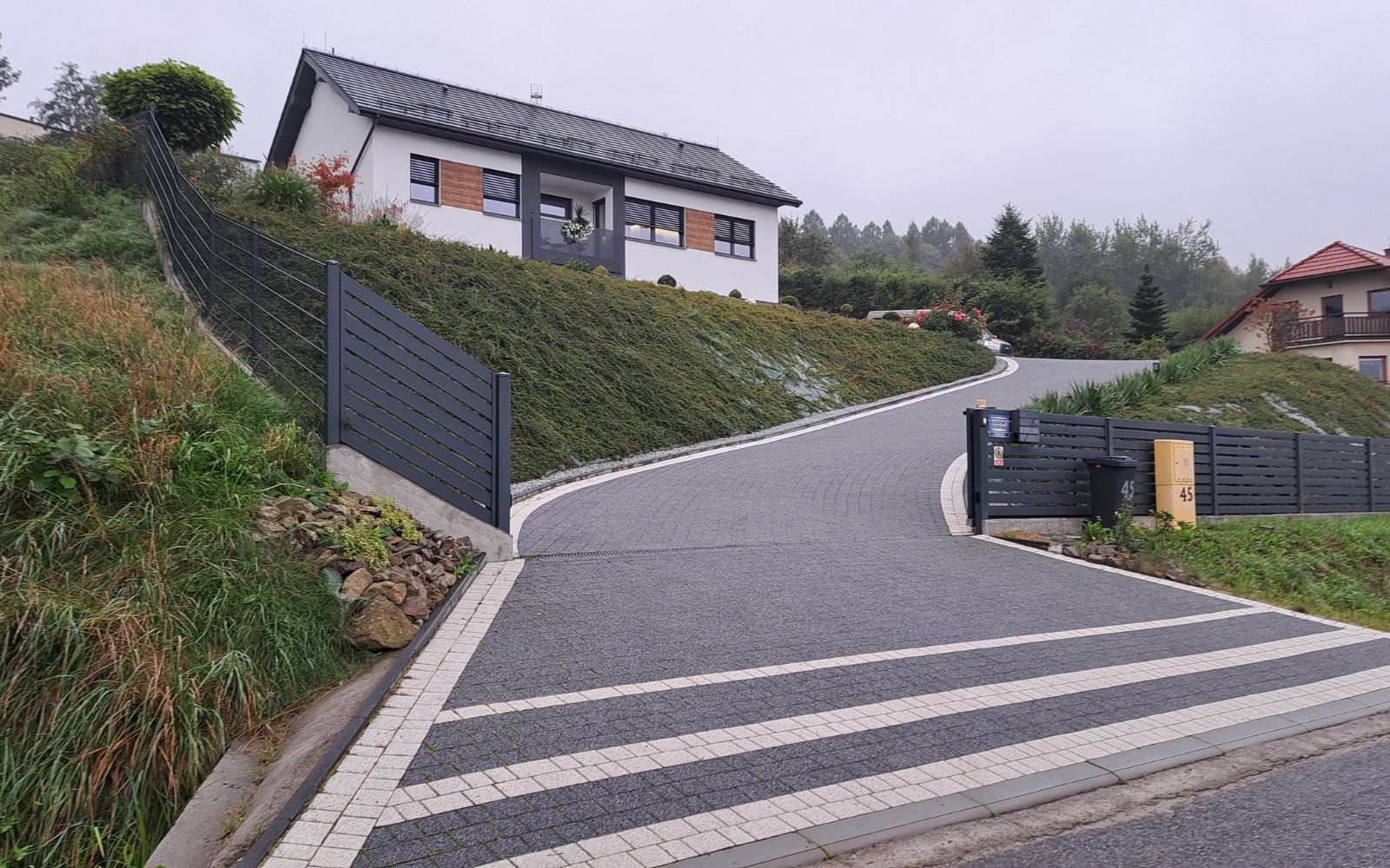 Can bitumen spray seal be used for low-traffic areas