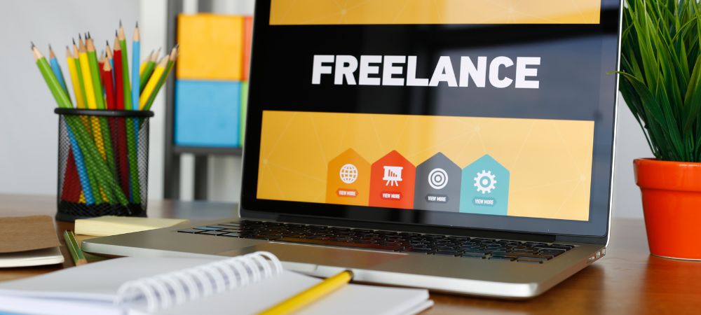 How to earn a full-time income by freelancing from the comfort of your own home