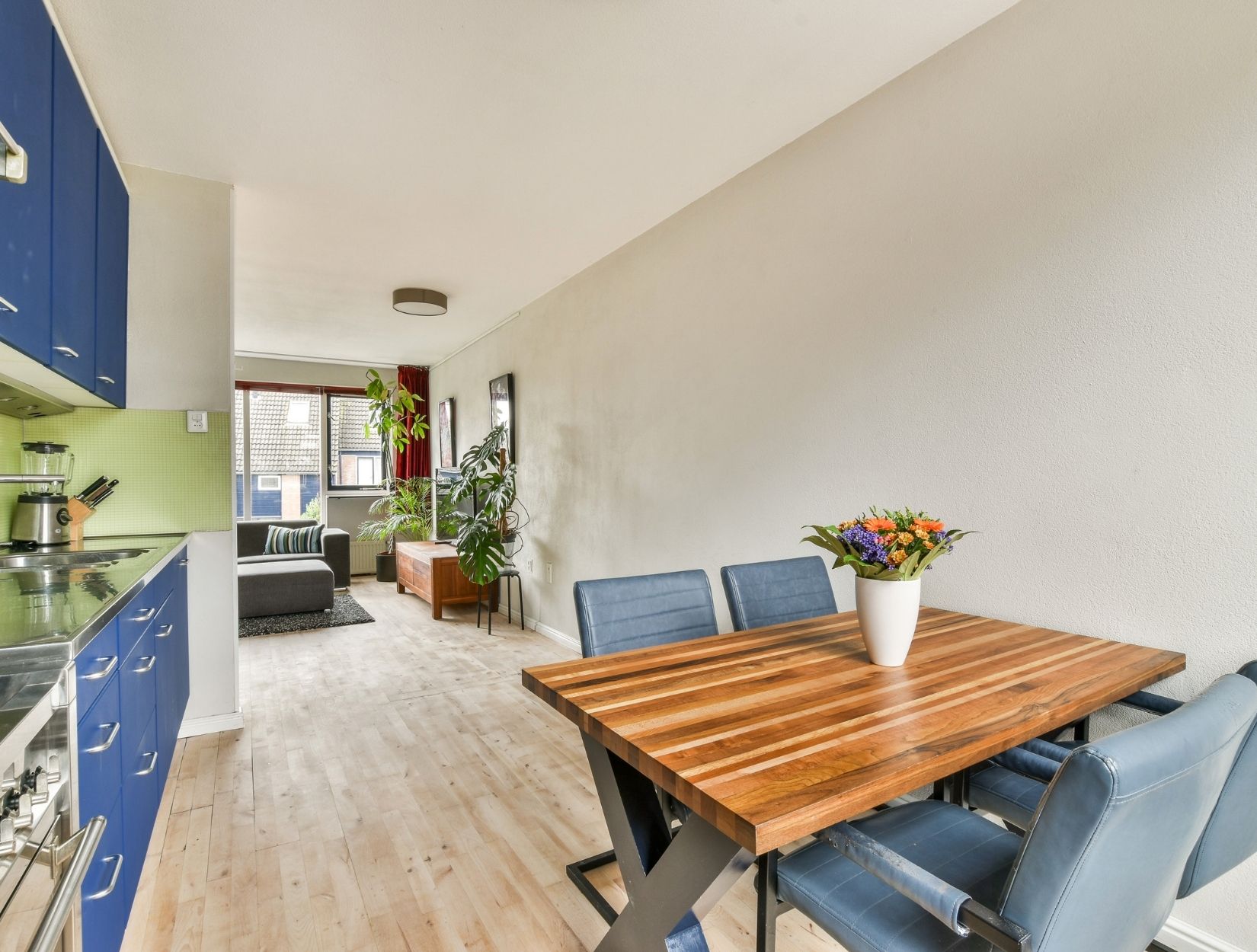 Which company provides off campus apartment cleaning in Chapel Hill NC