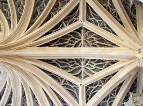 Vaulted ceiling of the chapel in the medieval hotel