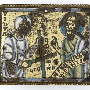 Enamel metal plaque: woman holding two pieces of wood in a cross shape facing a nimbed man. Front view.