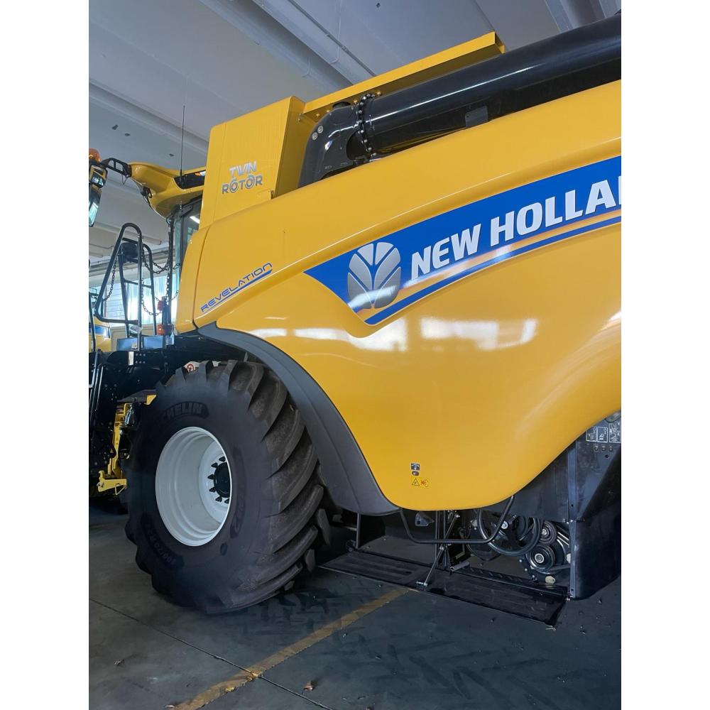 Moissonneuse-batteuse New Holland CR 7.90 S T5 Démo