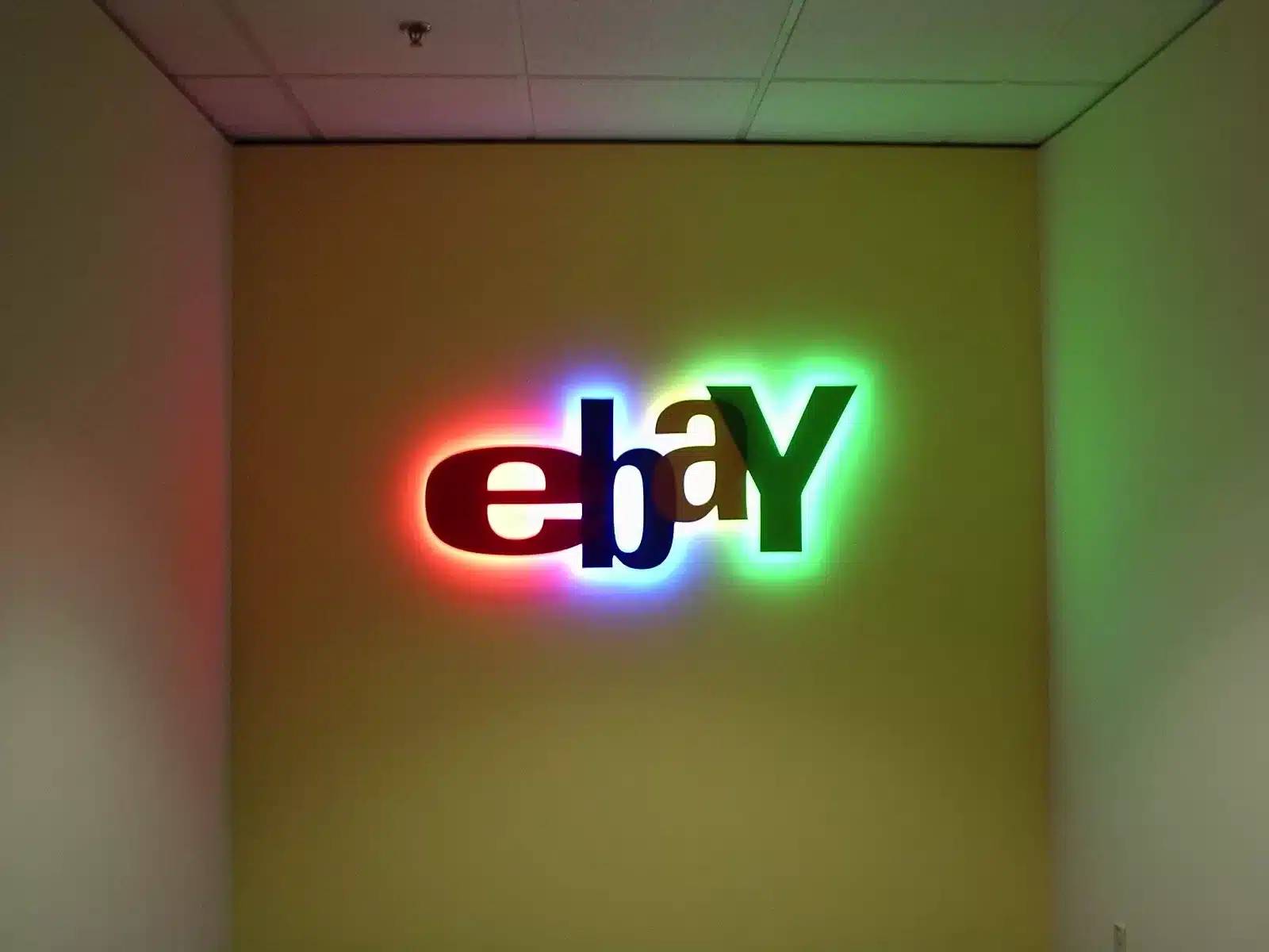 Smart Signage Technology Seattle Sign Manufacturers