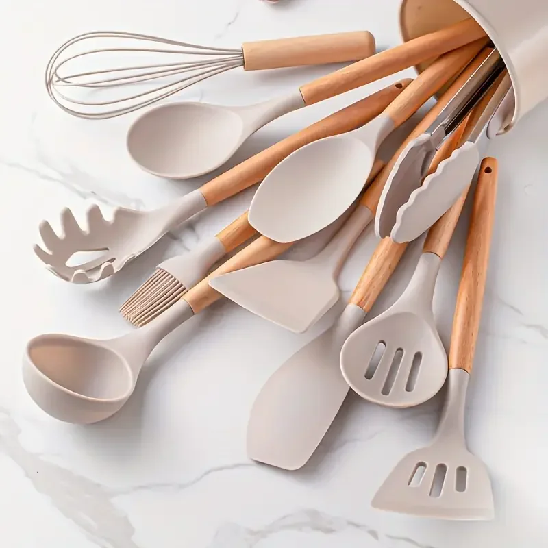Ensemble d'ustensiles de cuisine – 12 pièces avec manche en bois