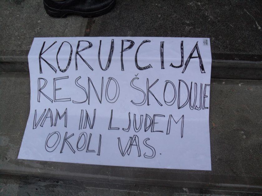 agrument-1006.jpg