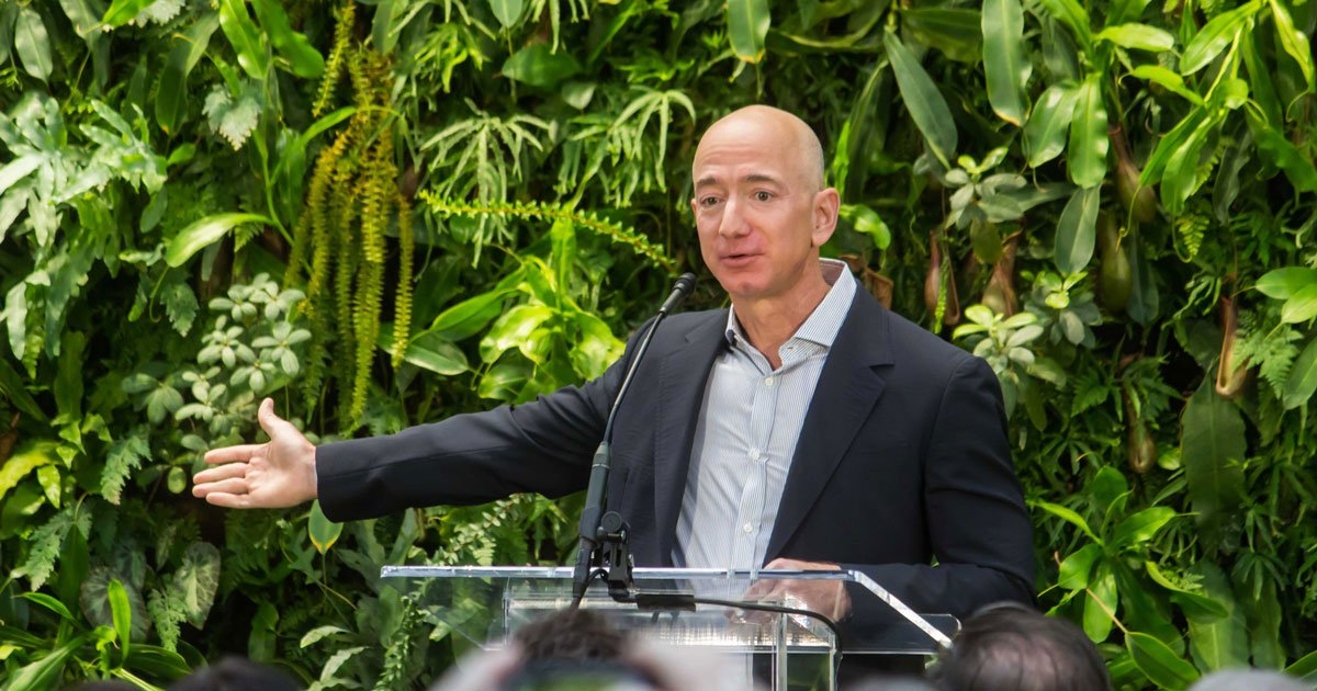 agrument-1582540661886-jeff_bezos_at_amazon_spheres_grand_opening_.jpg