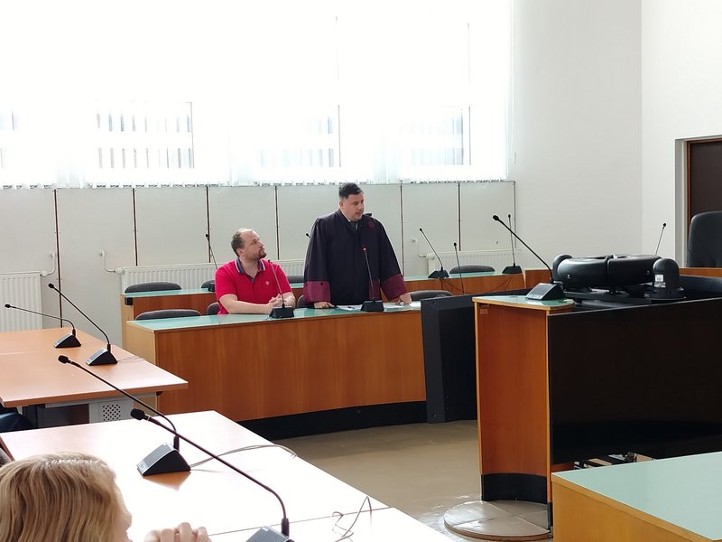 Obtoženec s svojim zagovornikom