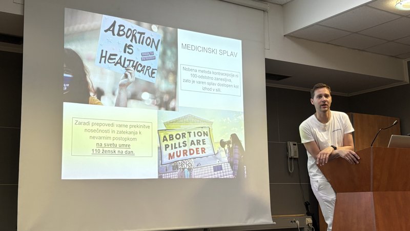 Specialist ginekologije in porodništva Blaž Pavič nam je predstavil reproduktivne pravice
