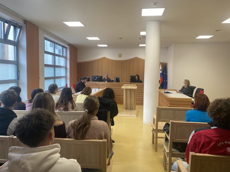 Obisk Okrožnega sodišča