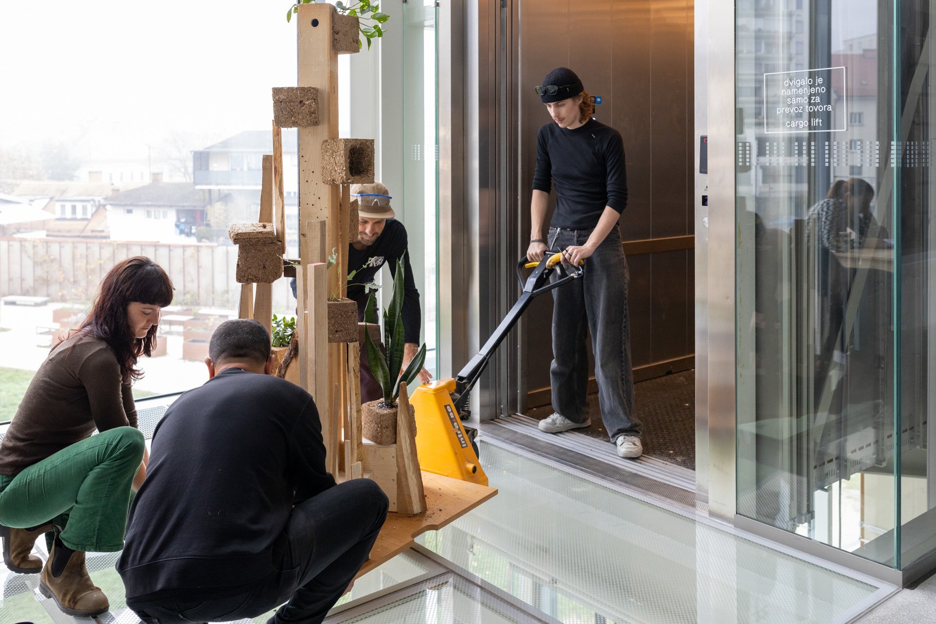 12-11-25-RDD25_Kreaton3_Center Rog-LisjakT-web-3