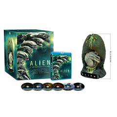 le-coffret-collector-de-lanthologie-alien-avec-la-figurine-en-resine-est-en-promo