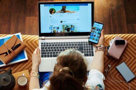 Réseaux sociaux et travail
