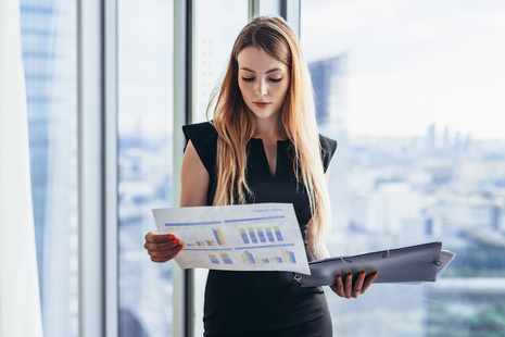 comment-devenir-analyste-financier