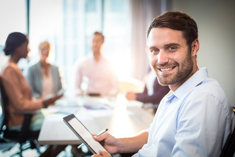 en-quoi-consiste-le-metier-d-agent-d-influenceur