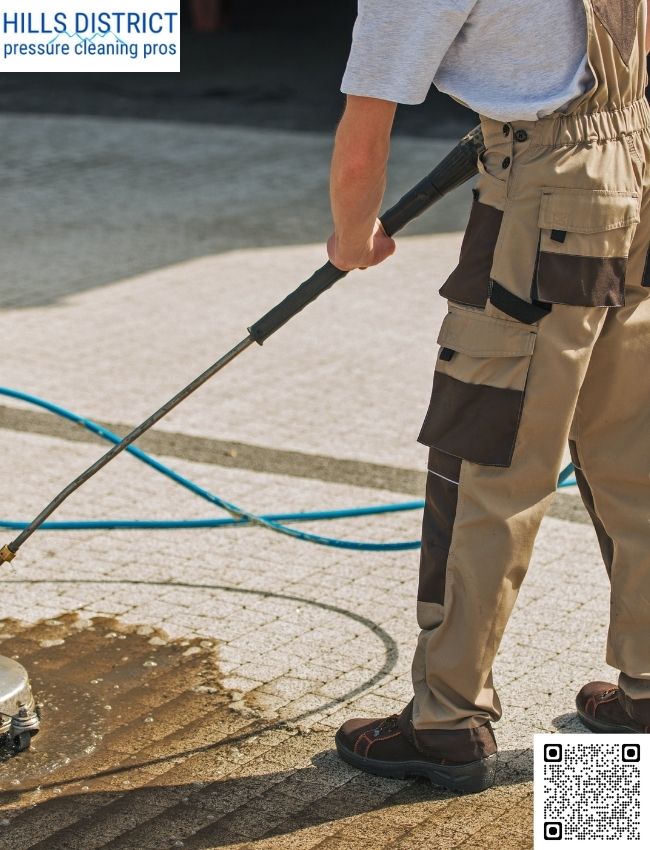 Can solar panels be damaged during cleaning?