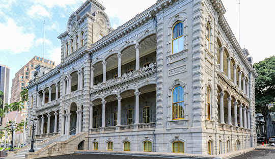 Honolulu’s Economy Thrives on Tourism, Trade, and High Living Costs