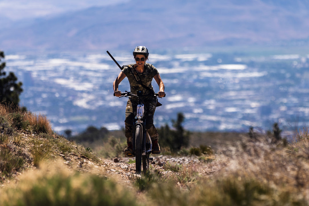 What suspension features do Dirwin hunting eBikes have?