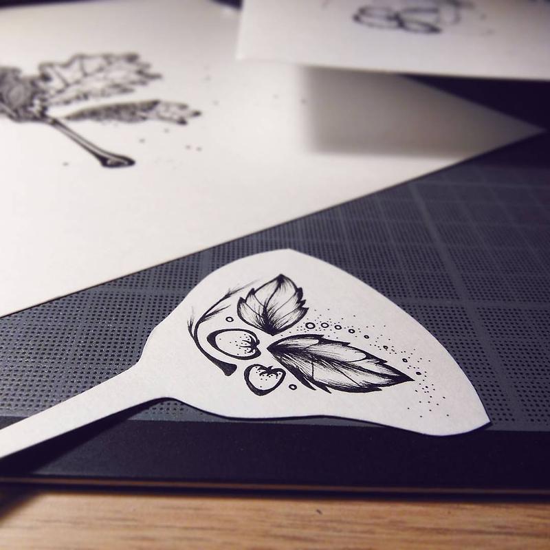 Illustration abstraite à l'encre représentant des feuilles 