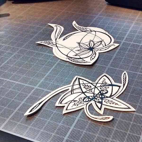 Illustration abstraite à l'encre représentant une rosace